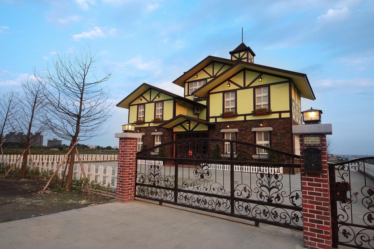 ג'יאושי Luxembourg Hills Homestay מראה חיצוני תמונה