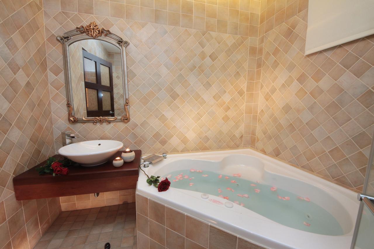 ג'יאושי Luxembourg Hills Homestay מראה חיצוני תמונה